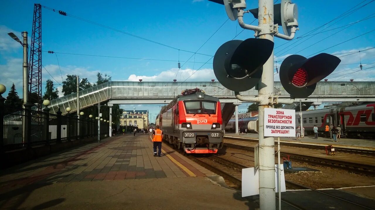 Поезд москва имеретинский курорт фото Картинки МОСКВА ИМЕРЕТИНСКИЙ КУРОРТ ПОЕЗД ОСТАНОВКИ