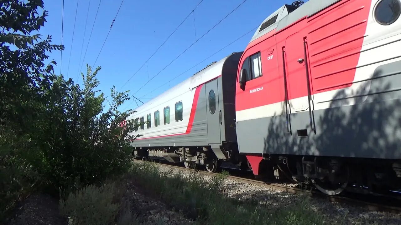 Поезд москва нальчик фото "Эльбрус" - электровоз ЭП1М-406 с поездом Москва-Нальчик. - YouTube