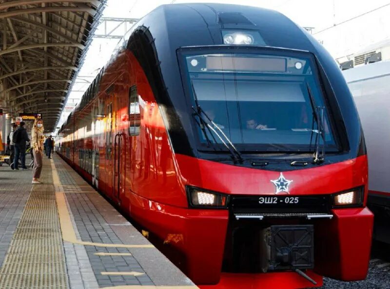 Поезд мцк фото For the first time Russia launches the two-decker electric train on the Moscow C