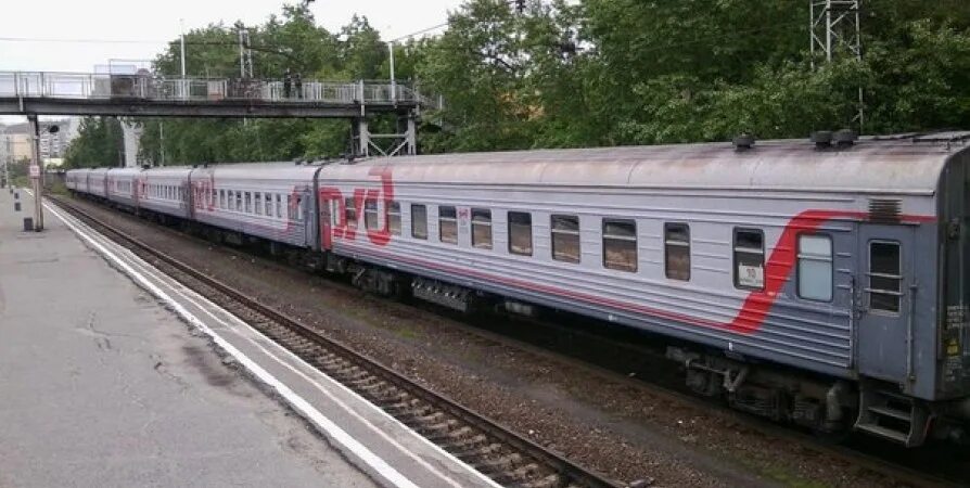 Поезд мурманск санкт петербург фото Двух дебоширов сняли с поезда "Мурманск - Санкт-Петербург" В дежурную часть лине