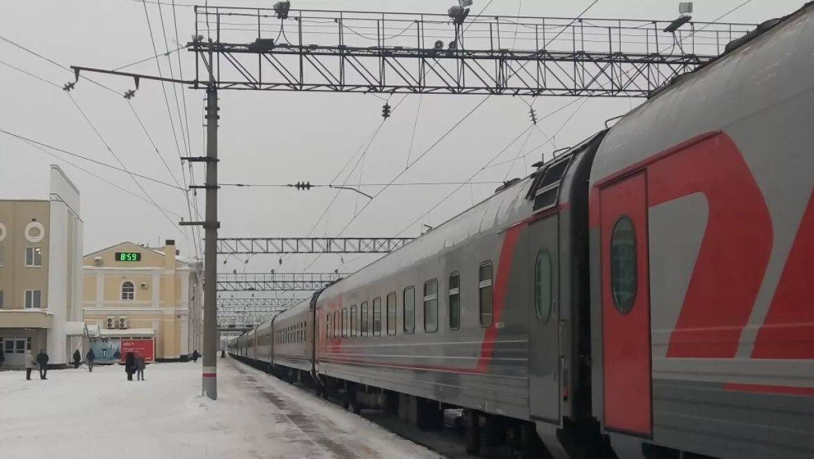 Поезд оренбург москва фото В Оренбуржье на февральские праздники запустят дополнительные поезда - Газета "О