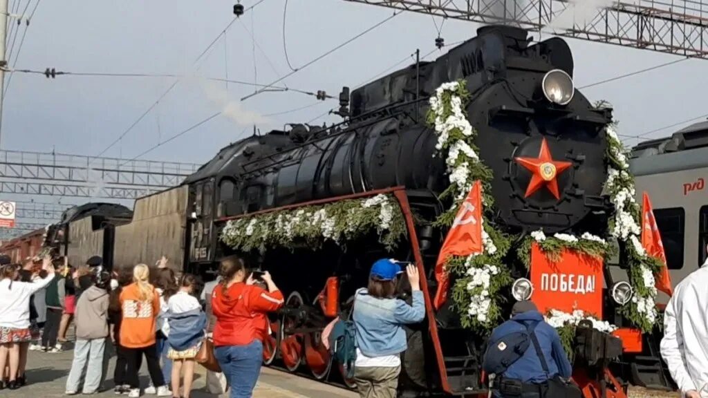 Поезд победы фото Ретропоезд "Эшелон Победы" прибыл в Екатеринбург (видео) Пресс-релизы Свердловск