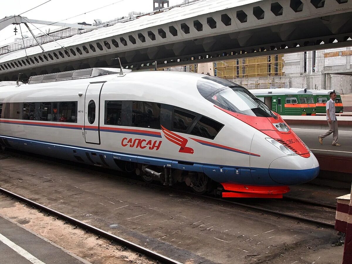 Поезд сапсан фото Файл:Sapsan Moskovsky railway station in Saint Petersburg 2010.jpg - Википедия