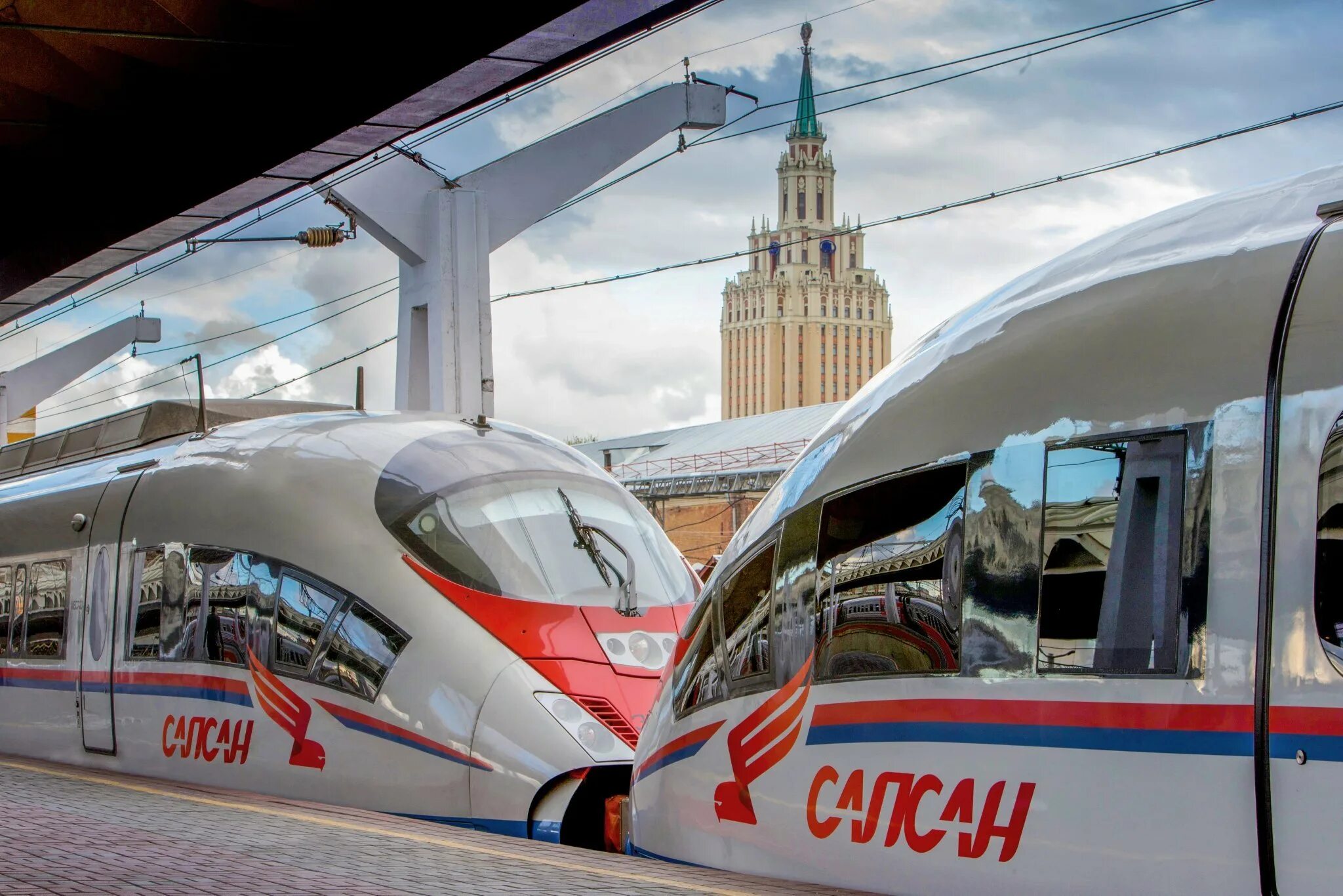 Поезд сапсан москва фото Дешевый поезд петербург москва