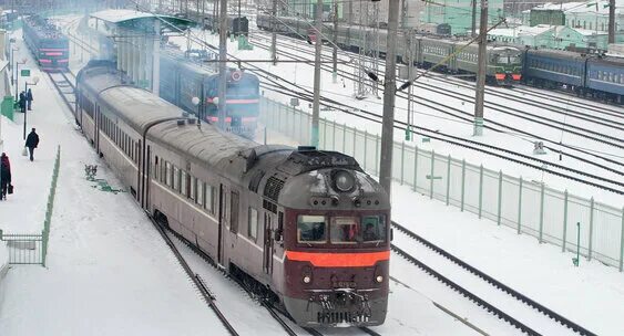 Поезд смоленск фото Расписание пригородных поездов изменится в Смоленской области: Яндекс.Новости