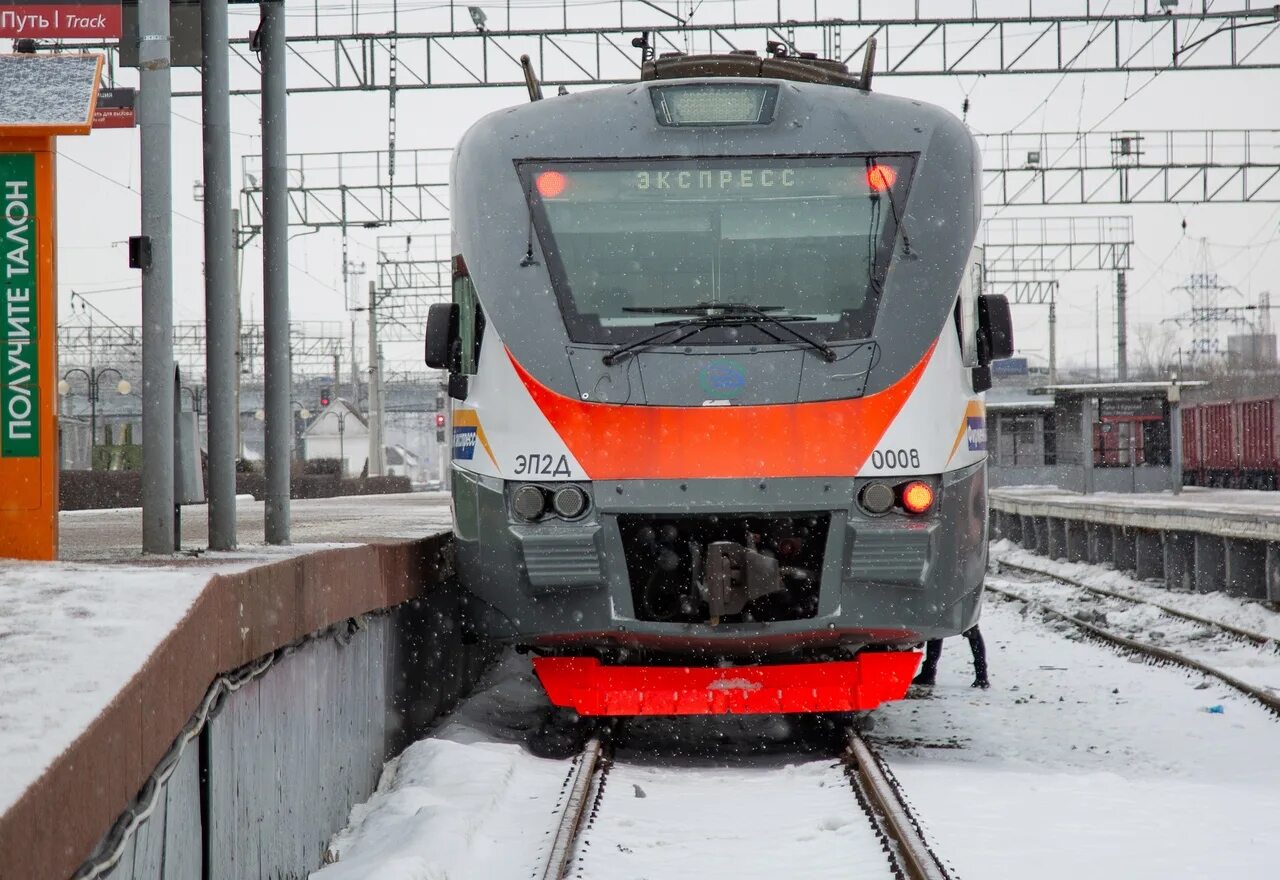 Поезд тула москва фото С 22 по 26 февраля изменится расписание экспрессов и электричек из Тулы в Москву