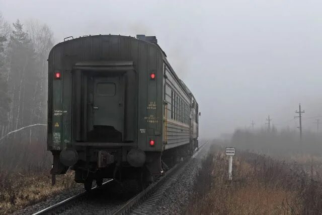 Поезд уходит фото Транспортный блог Saroavto: Как догнать ушедший поезд Train, Road, Precipitation