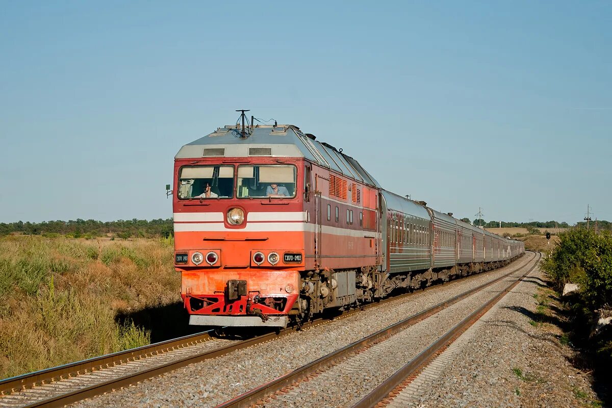 Поезд ульяновск фото ТЭП70-0403 - Photo - RailGallery