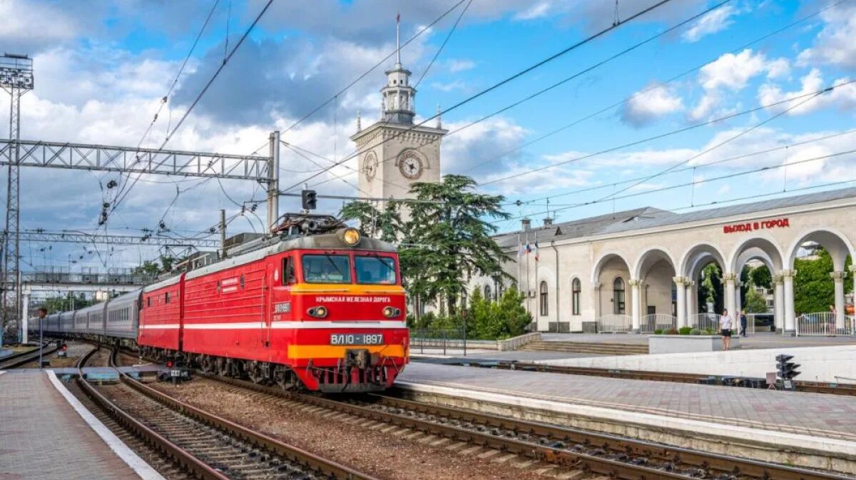 Поезд в симферополь фото Более 130 тысяч билетов на поезда в Крым поступили в продажу на "бархатный сезон