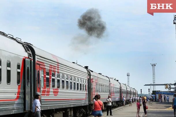 Поезд воркута новороссийск фото Официант вагона-ресторана похитил деньги с карты пассажира поезда "Новороссийск-