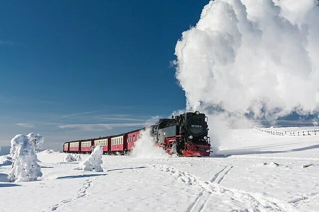 Поезд зима фото File:Dampfzug am Brocken in Winterlandschaft (2).jpg - Wikipedia