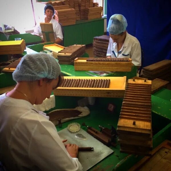 Погарская сигаретно сигарная фабрика фото Погарская сигаретно-сигарная фабрика - Factory