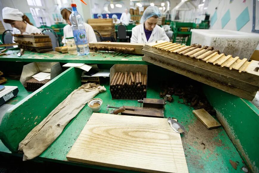 Погарская сигаретно сигарная фабрика фото 105 лет. Погарская сигаретно-сигарная фабрика отметила юбилей * БрянскНОВОСТИ.RU