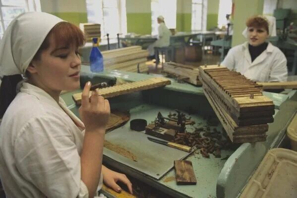 Погарская сигаретно сигарная фабрика фото Какая российская табачная фабрика не продалась США и до сих пор производит натур