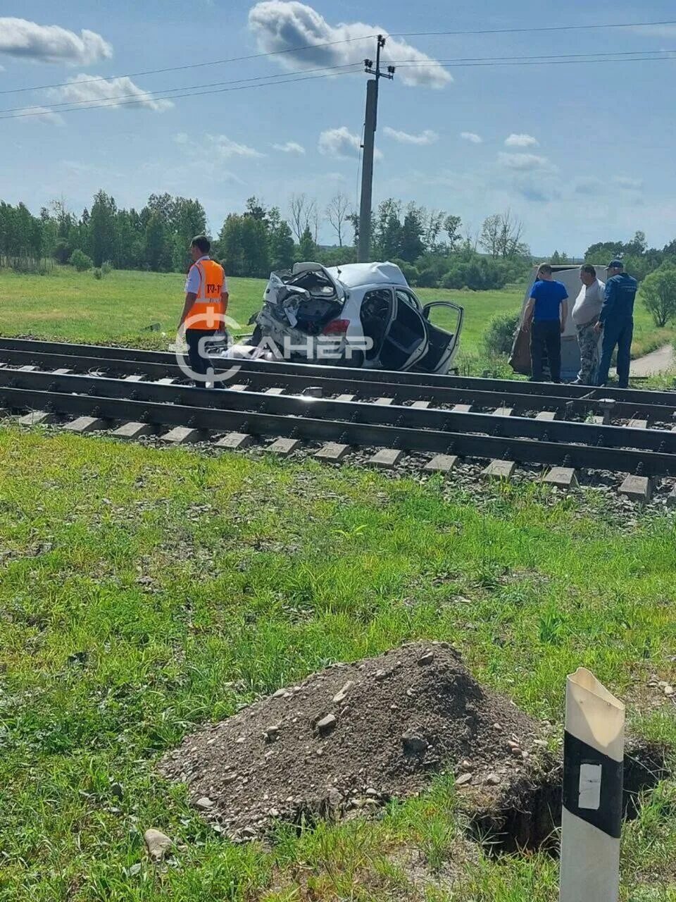 Погибли под поездом фото Страшное ДТП в Приамурье: три человека погибли при столкновении поезда и автомоб