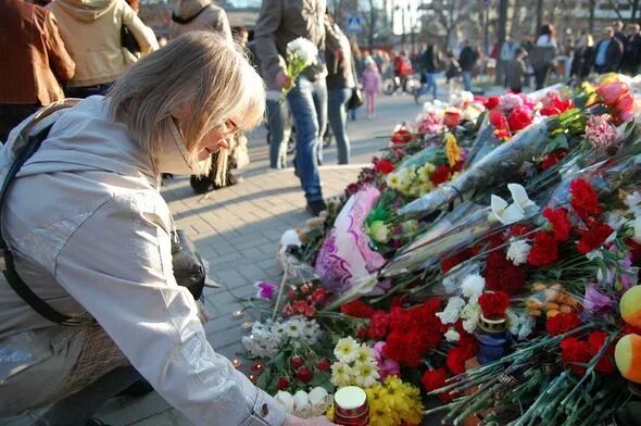 Погибшие белгород фото Объявлен траур по погибшим в белгороде