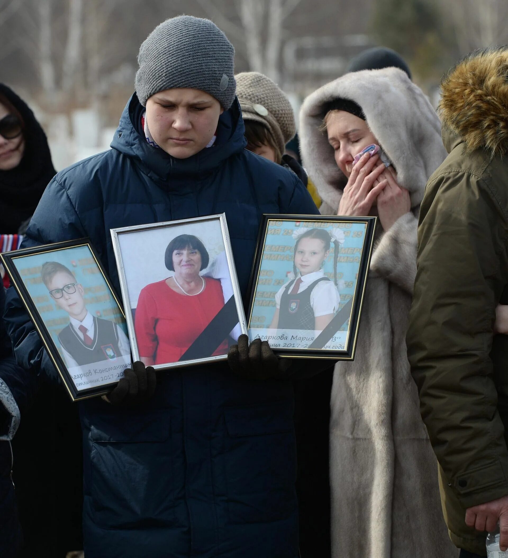 Погибшие в зимней вишне фото и список Прощай, бессмертный учитель из Кемерово: истории настоящих героев - 28.03.2018, 