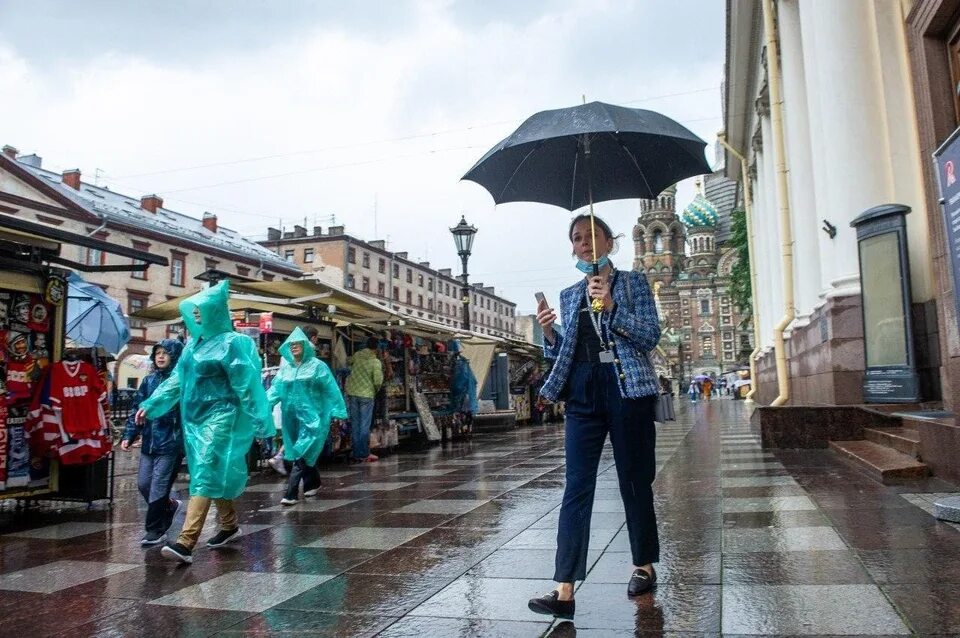 Погода питер что одеть Дожди и порывистый ветер сохранит в Петербурге в пятницу циклон Zydrune - KP.RU