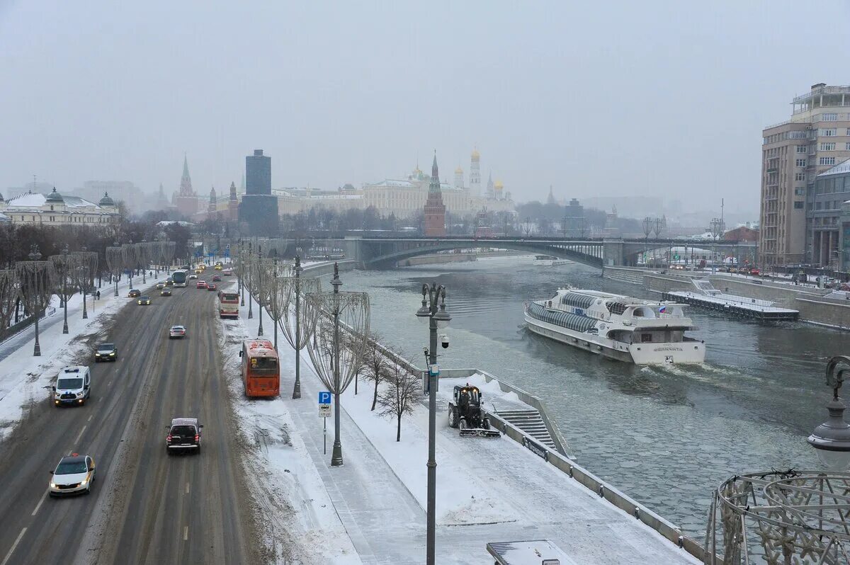 Погода в москве сейчас фото Высота сугробов в Москве достигла максимума с начала зимы - Москва 24, 20.02.202