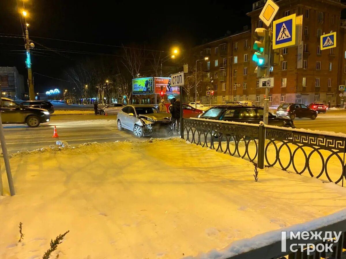 Погода в нижнем тагиле сегодня фото В Нижнем Тагиле две автоледи устроили ДТП в центре города - С Тагила