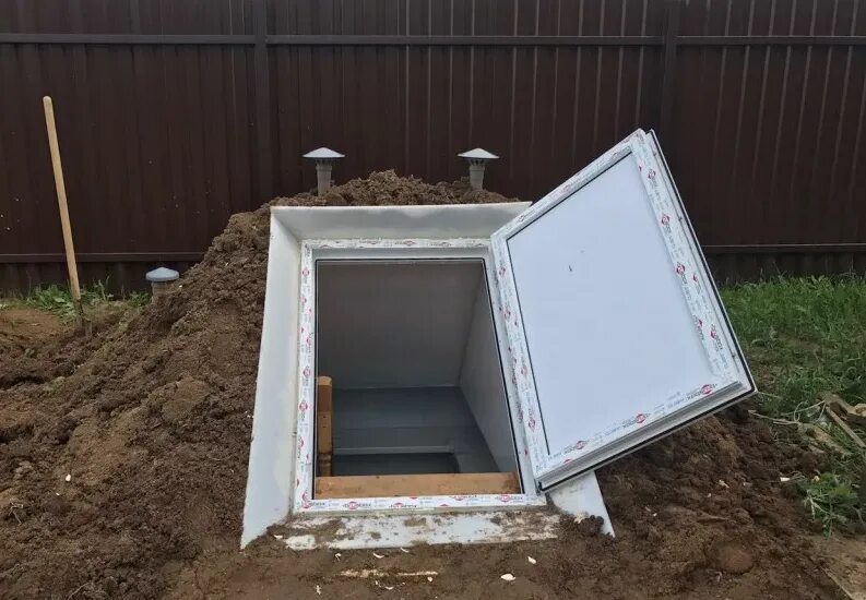 Погреб на даче своими руками пошагово Пластиковый погреб от производителя купить в Спб с установкой под ключ