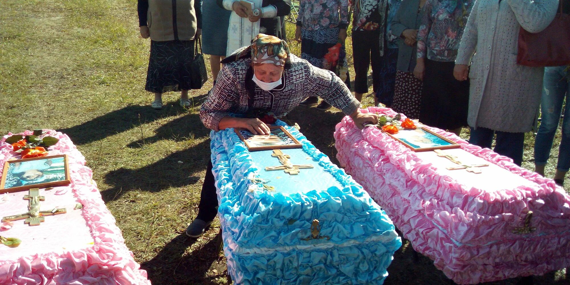 Похороны детей в красноярске фото родителей Похороны детей в орше видео: найдено 85 картинок