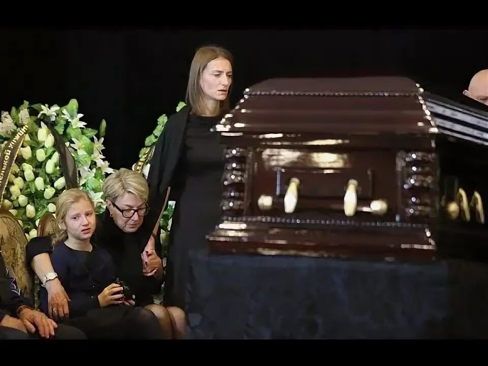 Похороны дмитрия марьянова фото "Было страшно!" - Вдова Дмитрия Марьянова раскрыла подробности его смерти! - You