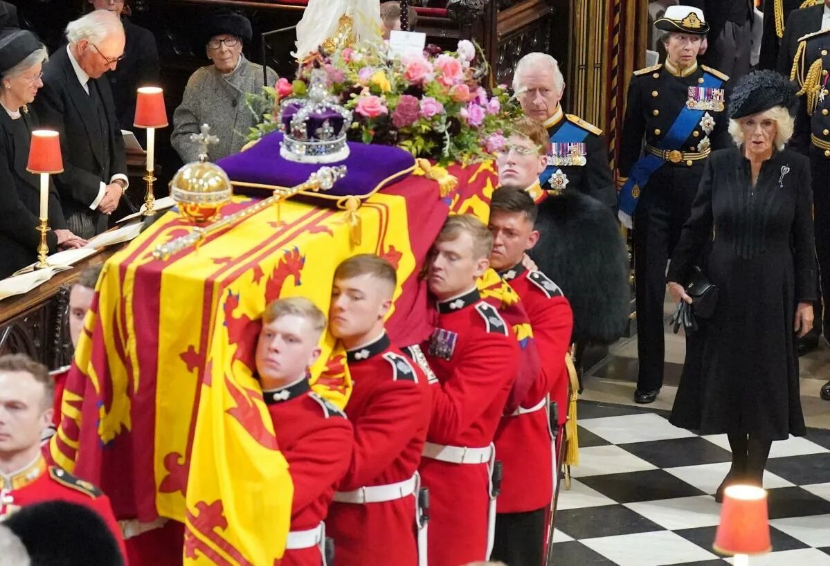 Похороны елизаветы 2 королевы англии фото Queen Elizabeth’s Funeral Has Special Nods To Her Wedding To Prince Philip And T