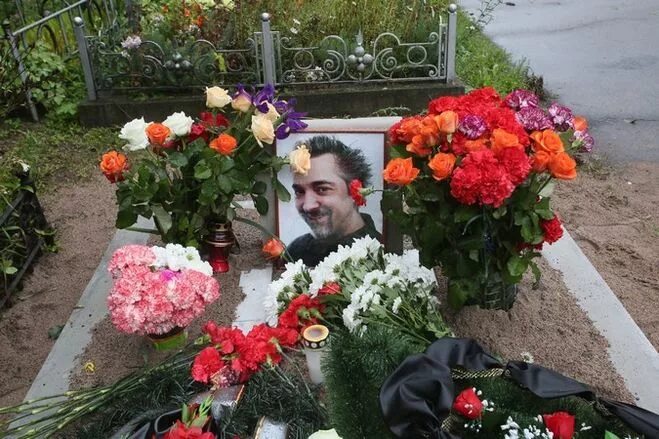 Похороны горшка из короля и шута фото Где похоронен Горшок (Михаил Горшенев) из группы "Король и шут"?