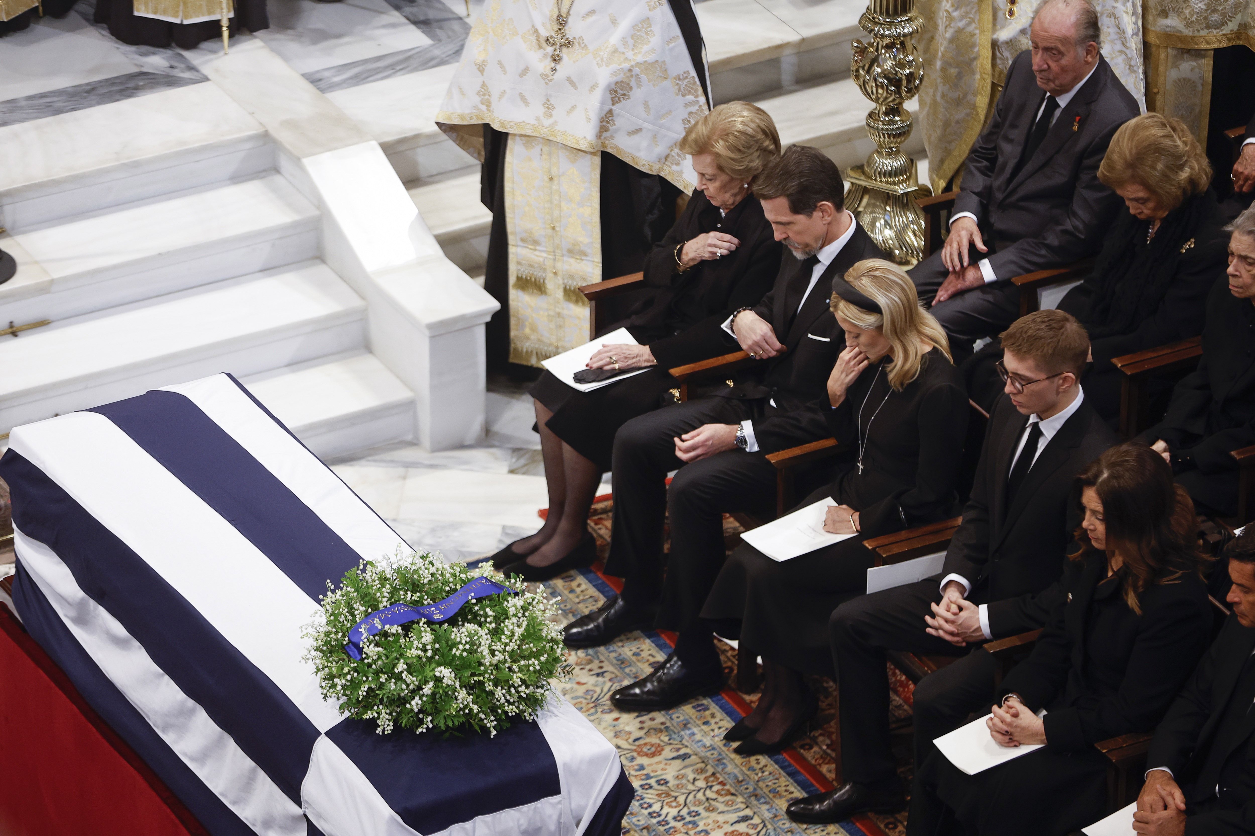 Похороны королей фото The funeral of Former King Constantine II Of Greece - New York Daily News