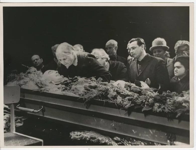 Похороны сванидзе николая фото Фото "Похороны актера Николая Мордвинова", 29 - 31 января 1966, г. Москва - Исто