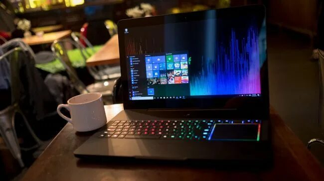 Поиск ноутбука по фото 5. Razer Blade Pro - $3,699 Razer blade, Gaming laptops, Razer