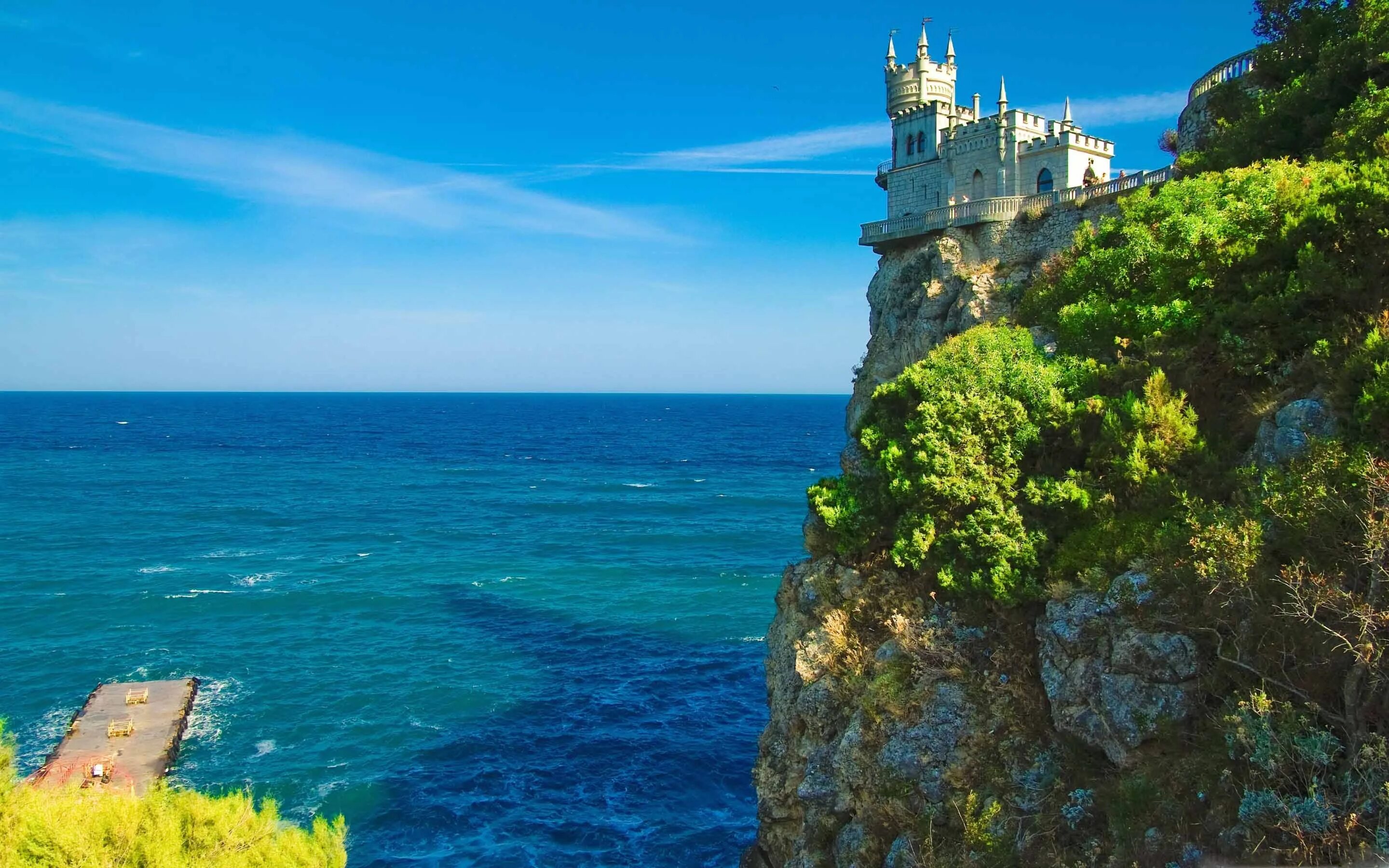 Поиск по фото на обои Cliff Top Castle MacBook Air Wallpaper Download AllMacWallpaper