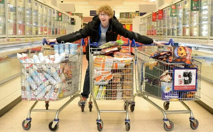 Поиск в магазинах по фото Teenager buys £ 600 worth of shopping for 4p and donates food to charity Extreme