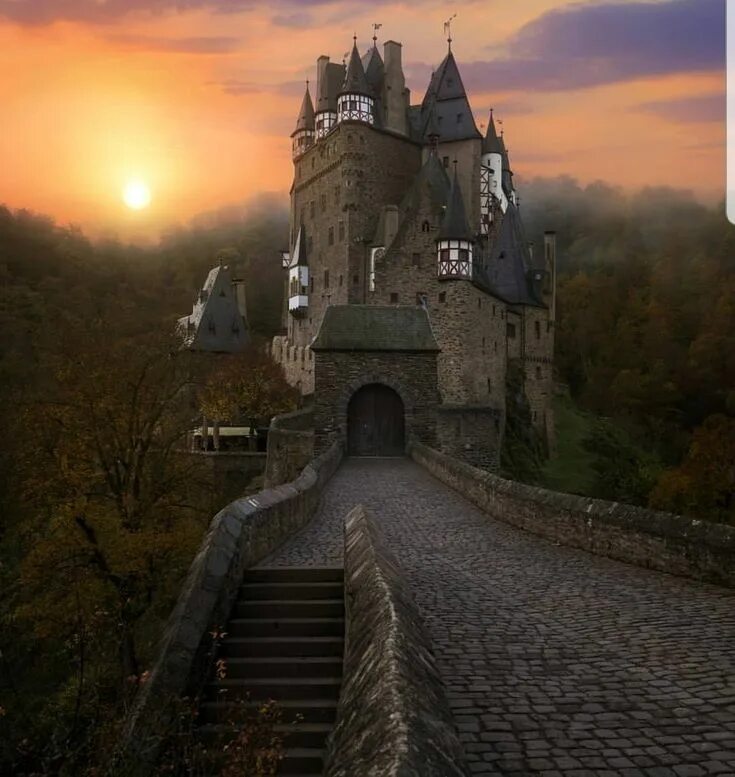 Поиск замка по фото Pin by Sina on Traveling Germany castles, Castle, Places to go