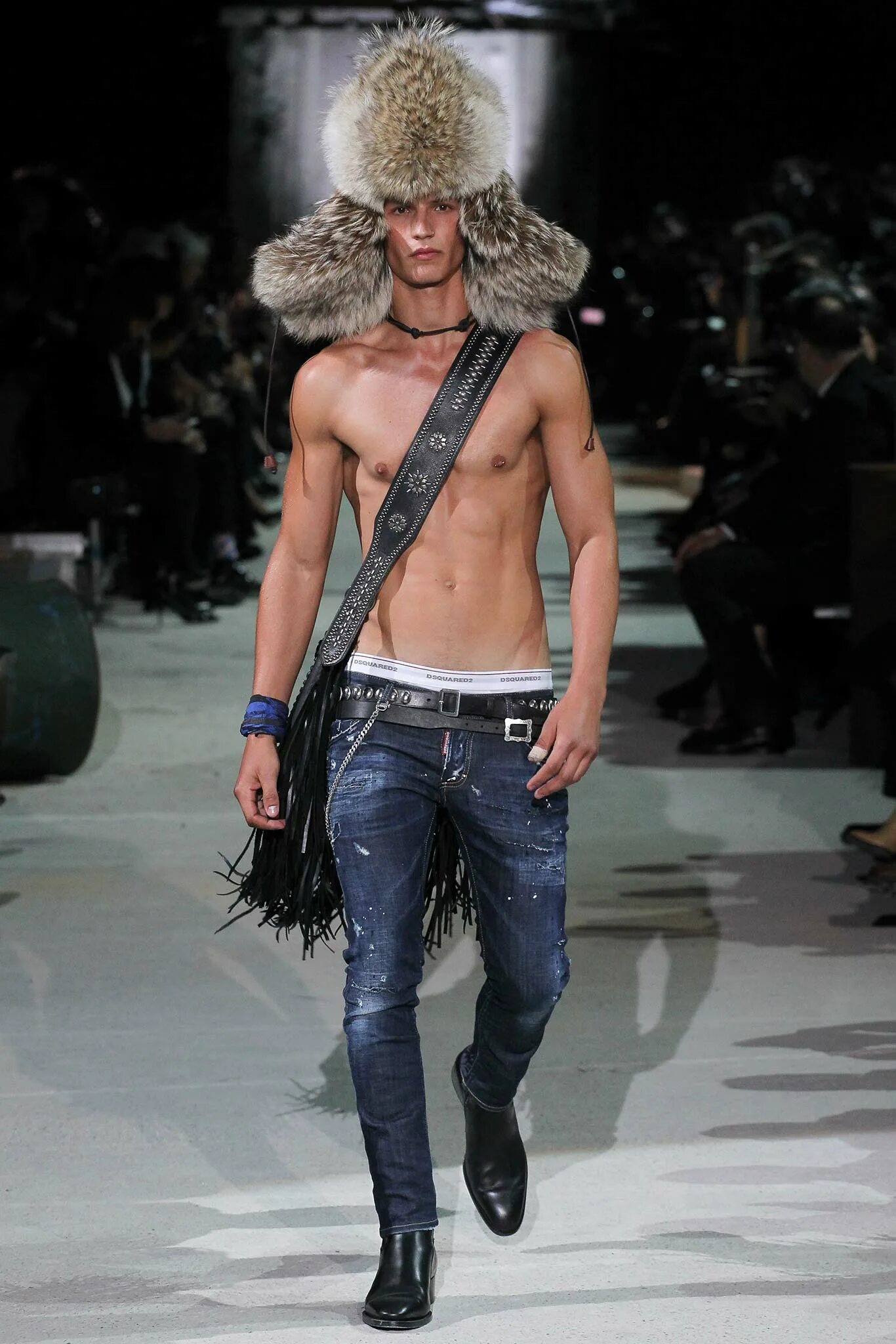 Показ мод со звездами мужские Dsquared2 Fall 2015 Menswear Collection Vogue