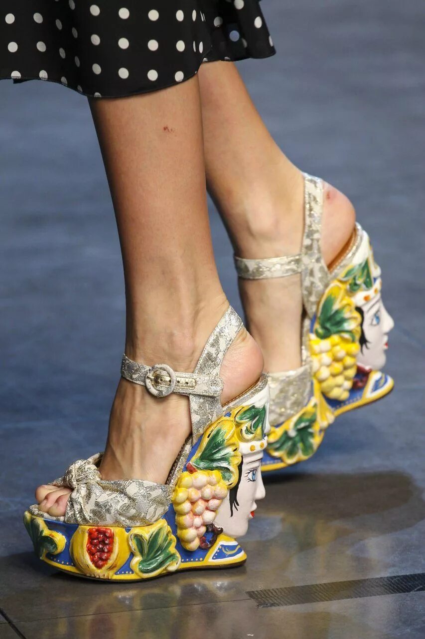 Показ модной обуви Российский Сервис Онлайн-Дневников Fashion shoes, Dolce and gabbana, Crazy shoes