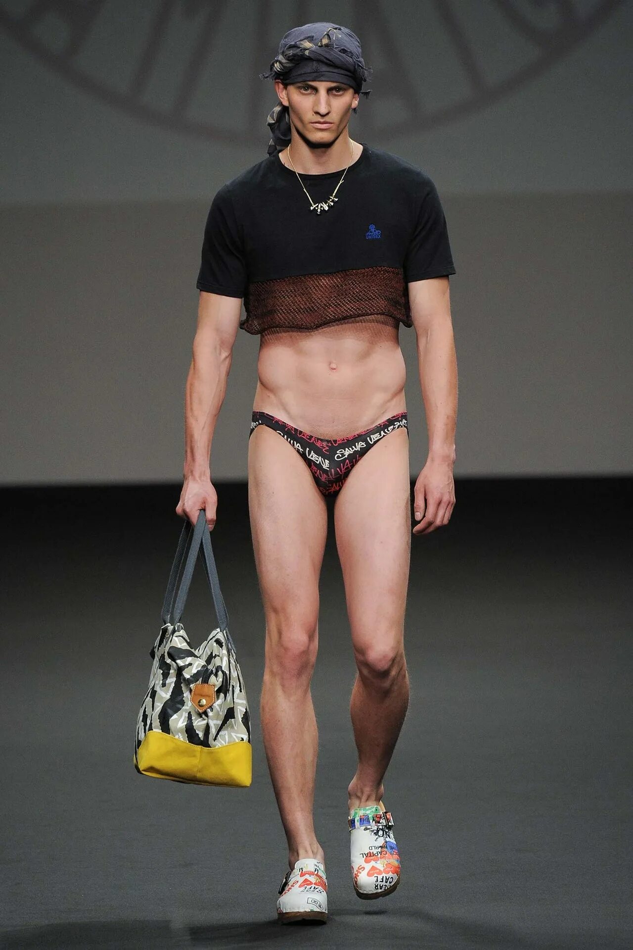 Показ моды мужских трусов Vivienne Westwood Spring 2016 Menswear Collection Vogue