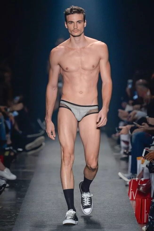 Показ моды мужских трусов Amir Slama Spring/Summer 2017 - Sao Paulo Fashion Week Sungas masculinas, Men's 