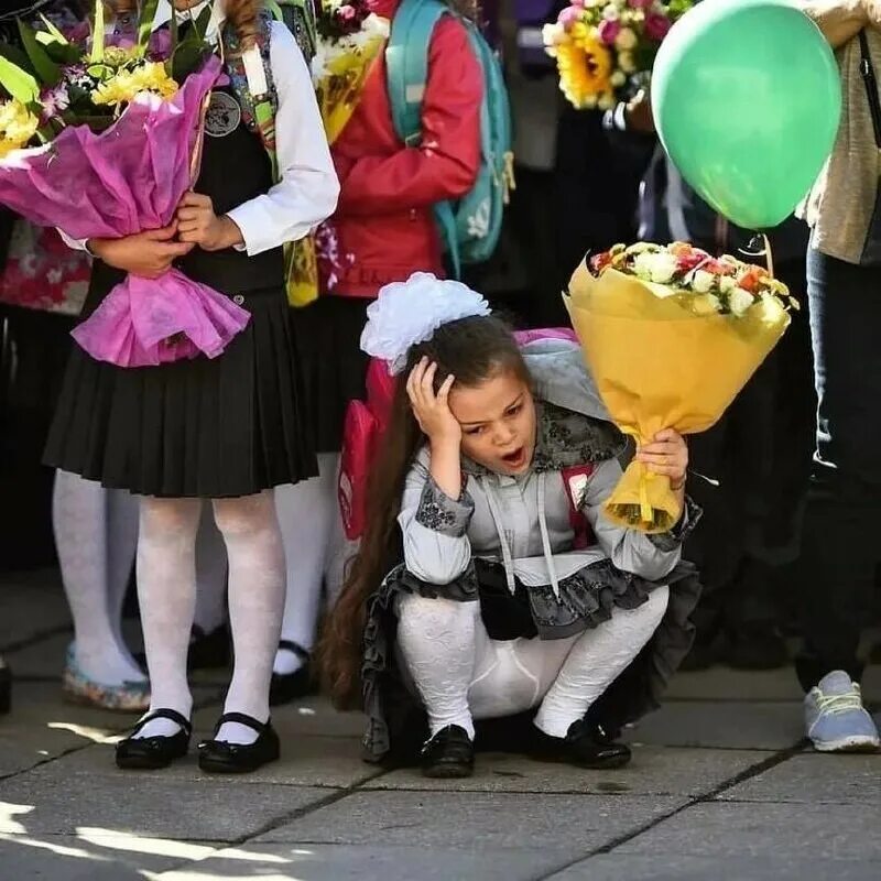 Показать фото 1 сентября А теперь, когда торжественный день прошёл, вспомним, как на самом деле. Новости 