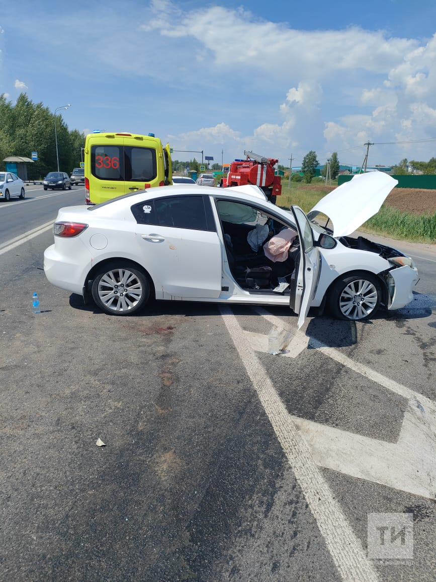 Показать фото без цензуры дтп казань оренбург Два человека пострадали в ДТП с легковушкой и "КАМАЗом" на трассе Казань - Оренб