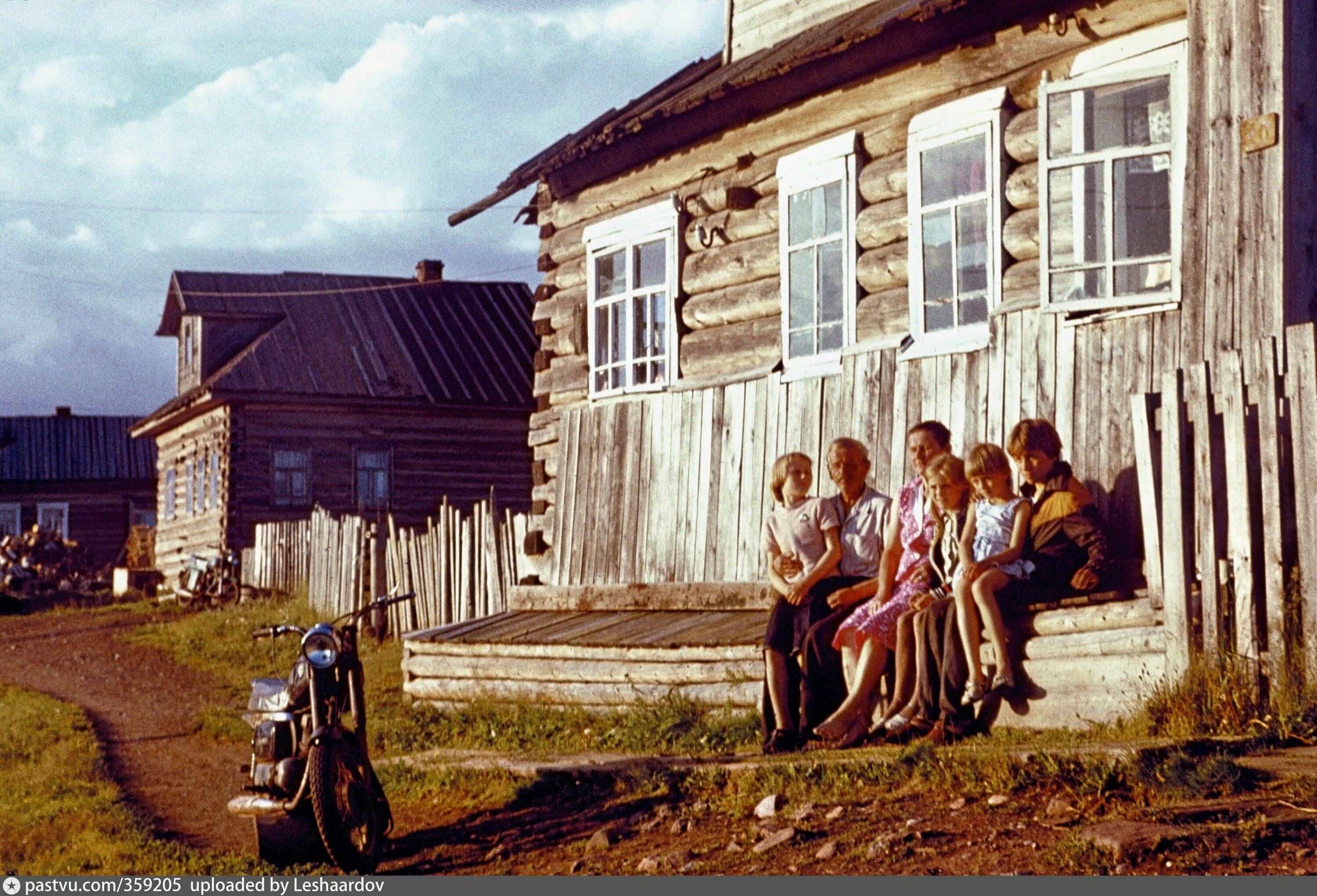 Показать фото деревни брюмбель Архангельская область - Retro photos