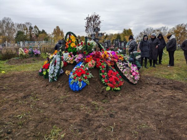 Показать фото детей отравившихся в красноярском крае В Красноярском крае похоронили четверых детей после отравления