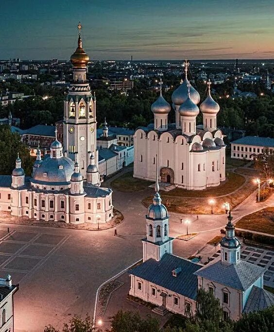 Показать фото города вологды Kyiv Pechersk Lavra, Ukraine Building, Eastern religion, Taj mahal