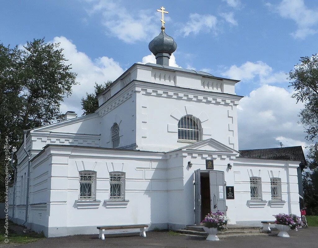 Показать фото храма в вышнем волочке Тверская область Вышний Волочек Церковь Александра Невского Церковь Николая Чудо