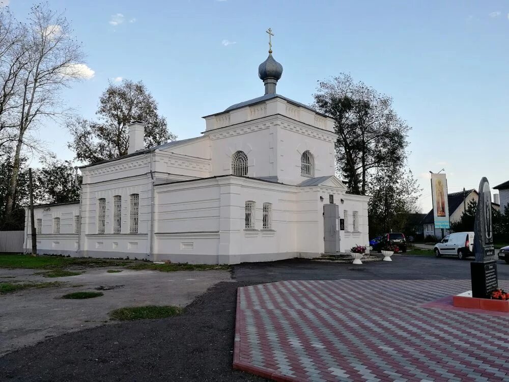 Показать фото храма в вышнем волочке Церковь Николая Чудотворца и Александра Невского, Вышний Волочёк (Вышневолоцкий 