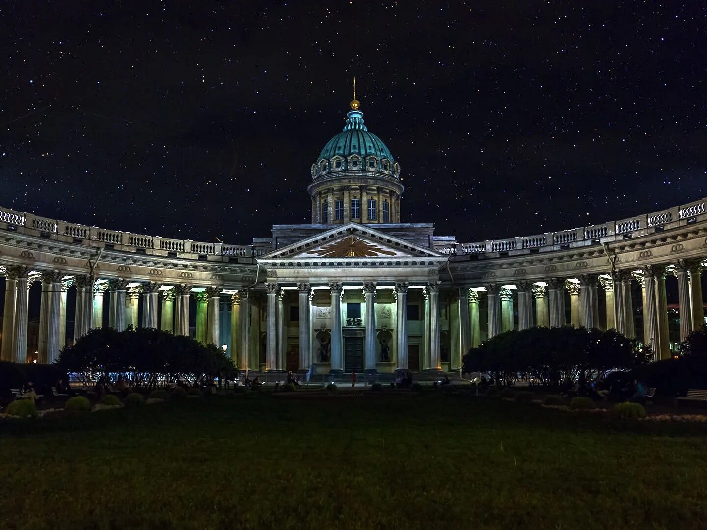 Показать фото казанского собора в питере Божественная литургия из Казанского кафедрального собора города Санкт-Петербурга