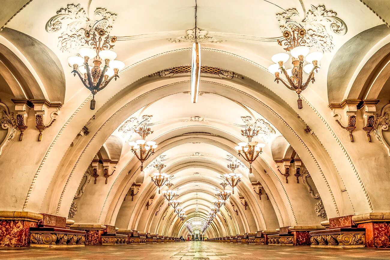 Показать фото метро москвы 5 treasures of Moscow’s Metro: Check out these stunning Blue Line stations - Rus