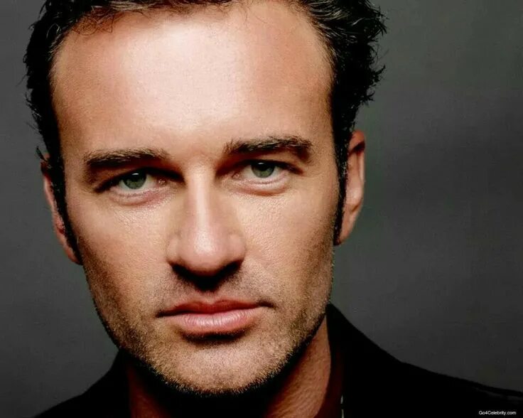 Показать фото мужчин артистов Handsome ... Julian mcmahon, Julian, Good old times