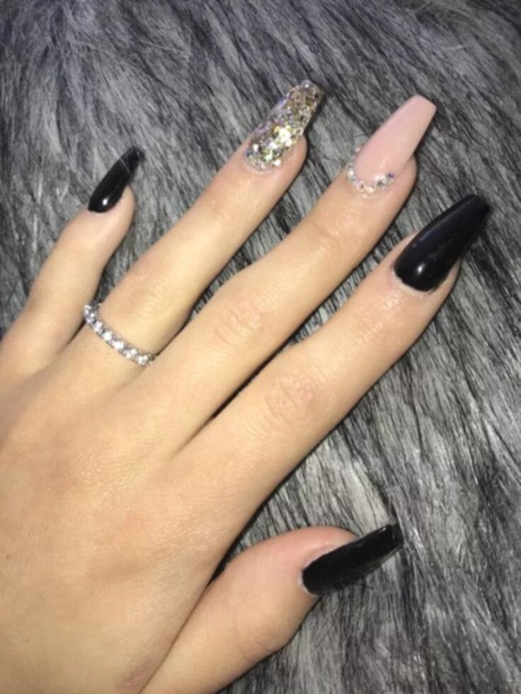 Показать фото наращивание 70+ Matte Black Coffin Nail Ideas Trend in Cool 2019 Manicura de uñas, Uñas de a